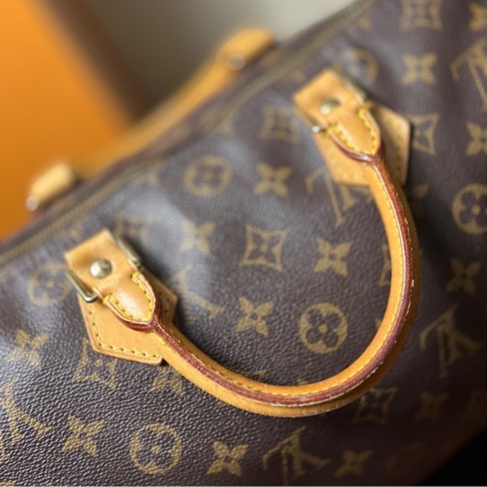 AUTHENTIC Louis Vuitton Speedy 30 bag/purse. Monogram canvas. - Picture 11 of 14